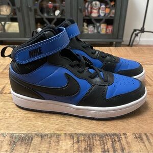 Nike Court Borough Mid, kids size 2